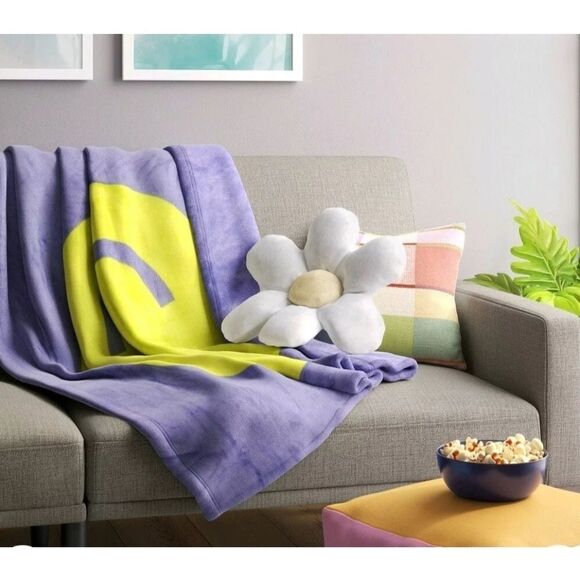Smiley Chartreuse Throw Pillow & Blanket Set Flutter Plush Room Essentials Emoji - Picture 8 of 12